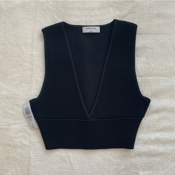 Babaton Sculpt Knit Deep V Tank - Picture 3 of 5